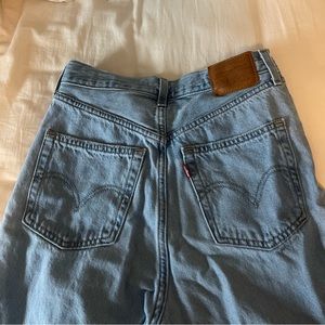 levi high loose jeans